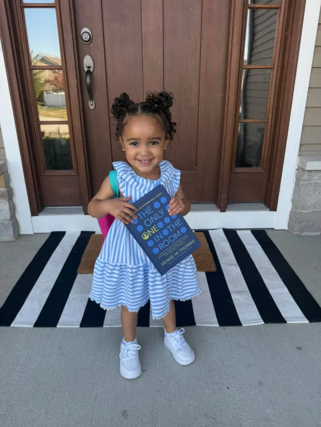 If this isn’t the sweetest book endorsement ever, I don’t know what is! 😍📘
Shout-out to Grandma @shaeperez for ordering and to this little star for modeling the assignment! I love and appreciate you both! Order your copy today 👉🏽realcommcoach.com #theonlyoneintheroom