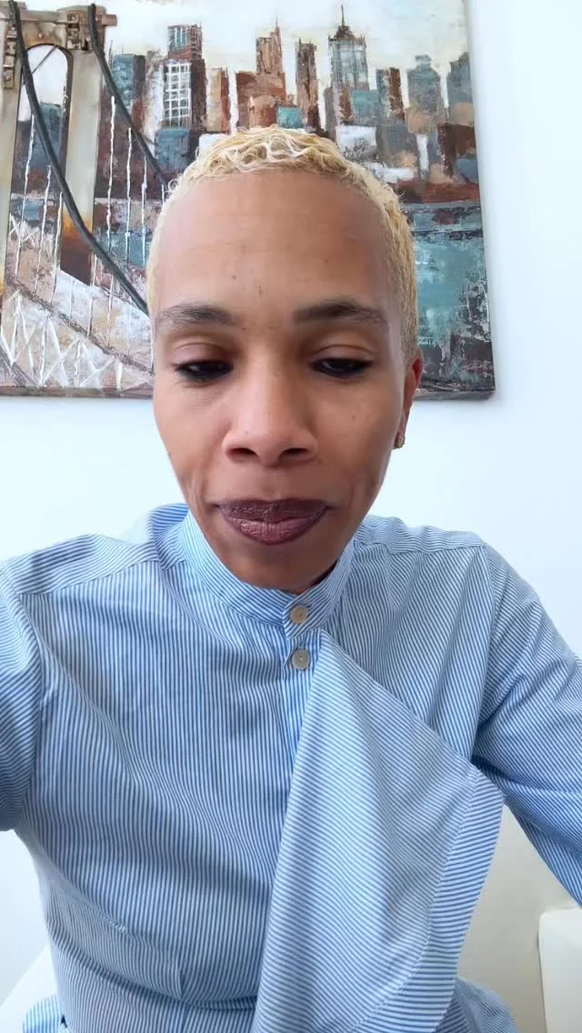 💬 If the word “feedback” makes your team nervous, it’s time for a mindset shift.

Most people don’t fear feedback — they fear the way it’s delivered.
It doesn’t have to be harsh to be honest.
It doesn’t have to be cold to be clear.
And it doesn’t have to wait for a calendar invite to be valuable.

When you make feedback a culture — not a consequence — you build teams that trust, evolve, and rise together.

📘 The Only One in the Room gives you tools to shift from silence to strategy. From correction to connection.

🛠️ Ready to create a culture where feedback fuels growth?
👉🏾 Grab your copy today at realcommcoach.com￼

#TheOnlyOneInTheRoom #FeedbackCulture #LeadershipDevelopment #IntentionalCommunication #LeadWithClarity #TeamGrowth #DTWisdom #CommunicationCoach #ExecutivePresence